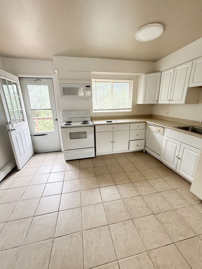 property at 2919 Sage St