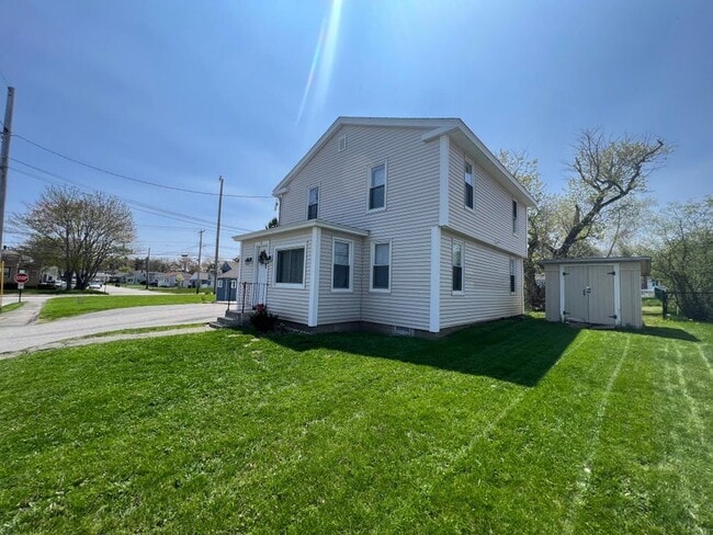 28 DuPont Ave, Unit 1