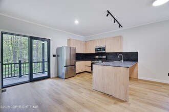 1540 Lake Ln in Pocono Lake, PA - Building Photo - Building Photo