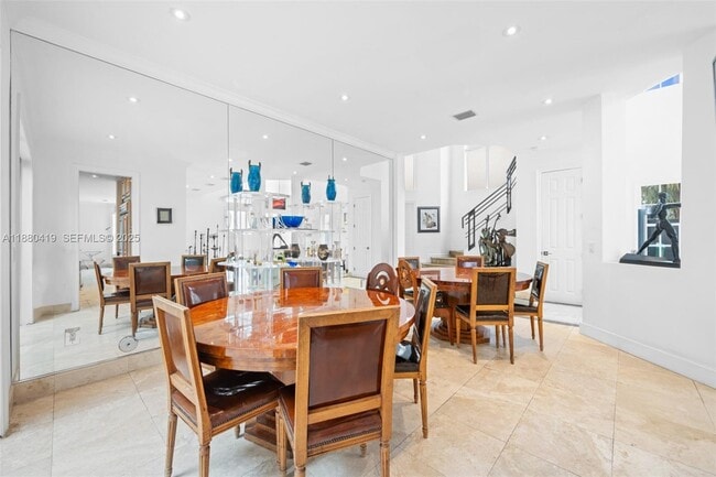 property at 19460 39th Ct