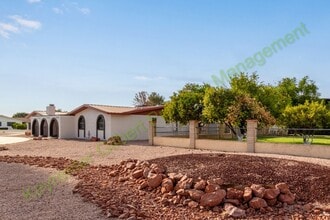 3026 E Campbell Rd in Gilbert, AZ - Building Photo - Building Photo