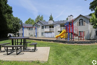 Alvista 23 Apartment Homes in Gresham, OR - Building Photo - Building Photo