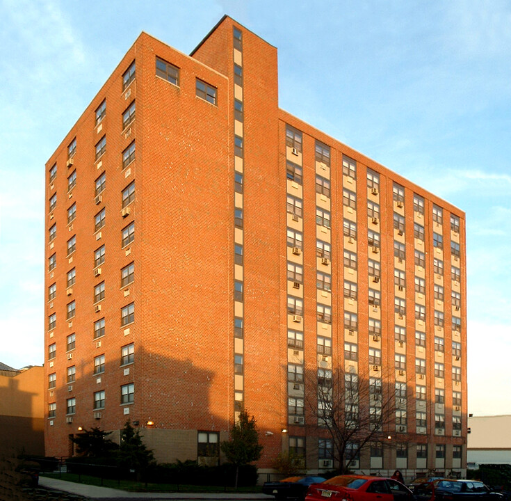 Cambridge Arms in Jersey City, NJ - Building Photo