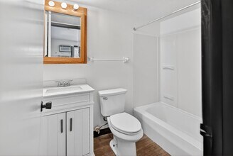 3722 W Karstens Dr in Madison, WI - Building Photo - Building Photo