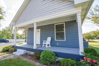 6100 Oak Hill Rd in Evansville, IN - Building Photo - Building Photo