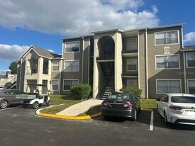 4736 Walden Cir in Orlando, FL - Building Photo