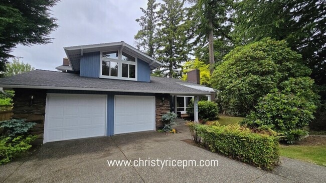 property at 15406 SE 46th Way