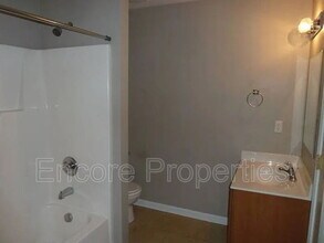 2004 Hart St in Durham, NC - Building Photo - Building Photo