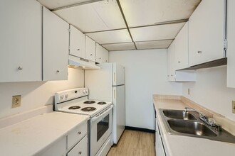 21828 29th Ave S in Des Moines, WA - Building Photo - Building Photo