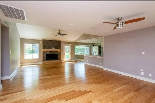 2509 Loyola Ln in Austin, TX - Building Photo - Building Photo