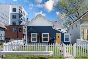 1121 Laurel St in Indianapolis, IN - Building Photo