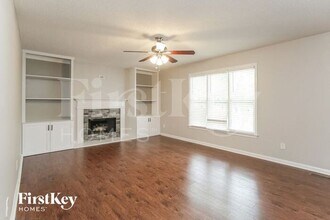 103 Ivy Ln SE in Cartersville, GA - Foto de edificio - Building Photo