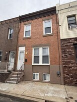 2443 S Hicks St in Philadelphia, PA - Building Photo