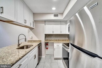 105 Park Pl Dr in Cherry Hill, NJ - Building Photo - Building Photo