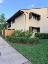 720 N Village Dr in St. Petersburg, FL - Building Photo