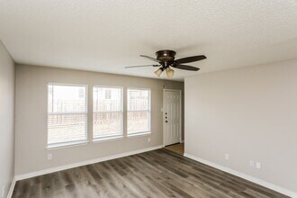 1009 Chelsea Ln in Forney, TX - Building Photo - Building Photo