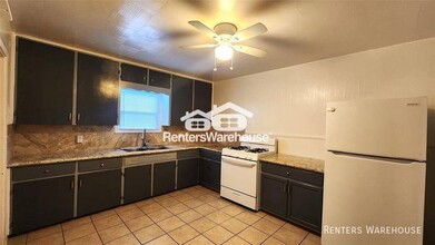 6708 Ave Q 1/2 in Galveston, TX - Building Photo - Building Photo