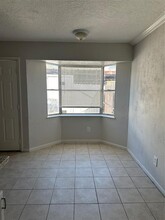 13411 Castilian Dr-Unit -1 in Houston, TX - Building Photo - Building Photo