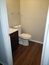 413 Le Parc Cir in Buffalo Grove, IL - Foto de edificio - Building Photo