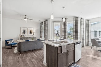 Alera at Hunters Glen in Lake Wales, FL - Foto de edificio - Building Photo