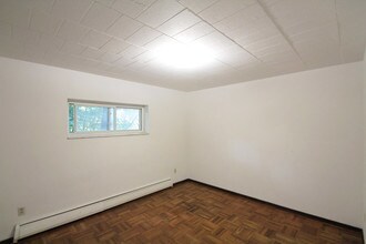 1230 End E Ave, Unit 1 in Pittsburgh, PA - Building Photo - Building Photo