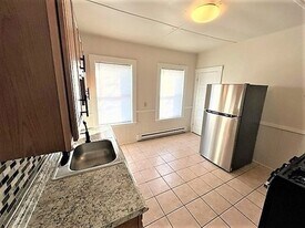 109 Capen St in Boston, MA - Building Photo