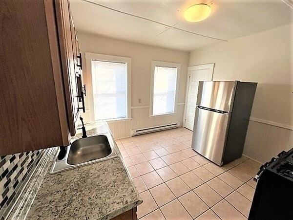109 Capen St in Boston, MA - Building Photo