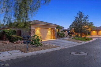 3 Chatmoss Rd in Henderson, NV - Building Photo - Building Photo