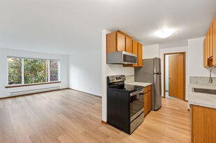 4250 34th Ave W, Unit 107 Apartamentos