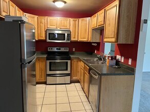 18718 Third St in Eagle River, AK - Building Photo - Building Photo