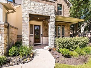 332 Quartz Dr in Dripping Springs, TX - Building Photo - Building Photo