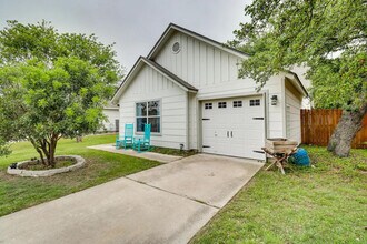 1208 E 3rd St in Georgetown, TX - Building Photo - Building Photo