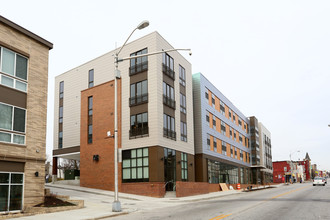 1920 Greenmount Ave in Baltimore, MD - Foto de edificio - Building Photo
