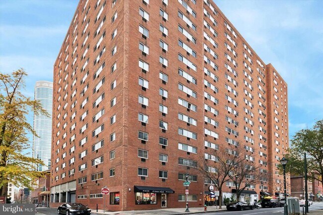 property at 2101-17 Chestnut St