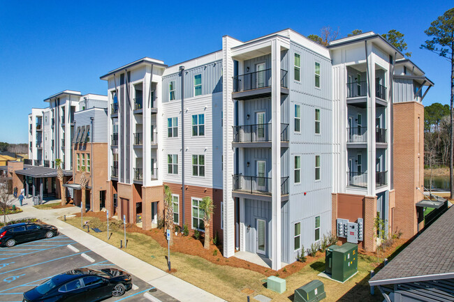 Restore at Carolina Park in Mount Pleasant, SC - Foto de edificio - Building Photo