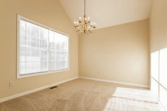 5390 Springbrook Dr SW in Powder Springs, GA - Building Photo - Building Photo