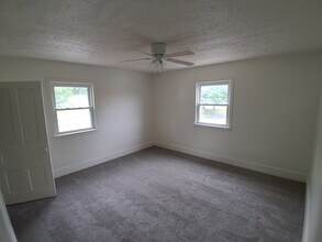 227 W 3rd St in Connersville, IN - Building Photo - Building Photo