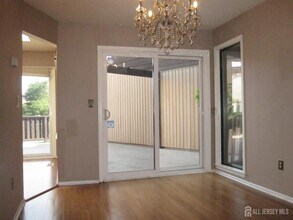 202 Goldmine Ln in Old Bridge, NJ - Building Photo - Building Photo