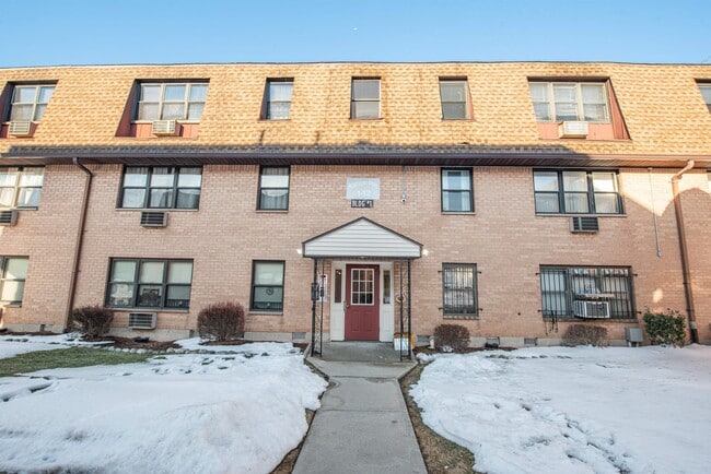 property at 12 N End Dr