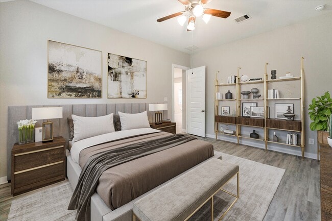 8102 Sutton Crest Dr in Tomball, TX - Building Photo - Building Photo