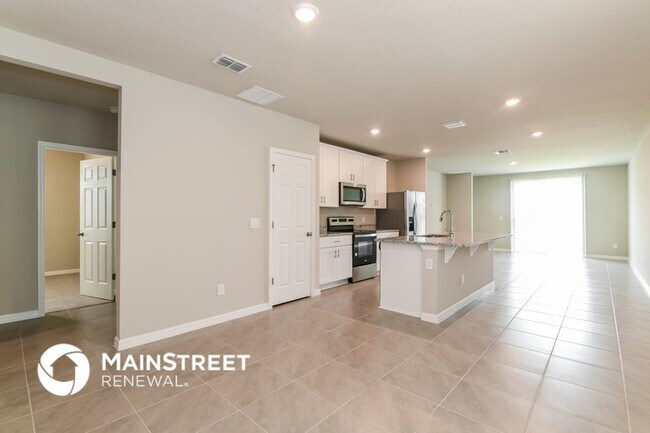 3133 Bella Vista Dr in Davenport, FL - Foto de edificio - Building Photo