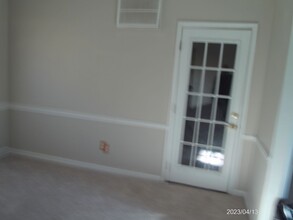 369 Green Meadows Dr in Newport News, VA - Building Photo - Building Photo