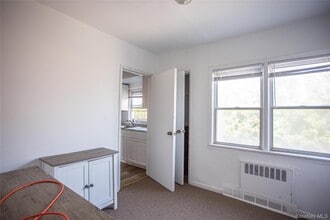 325 Shore Rd in Long Beach, NY - Building Photo - Building Photo