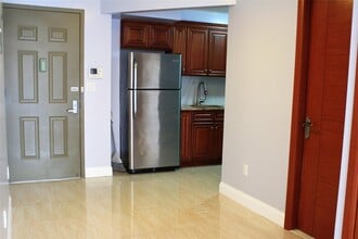 132-15 41st Ave in New York, NY - Building Photo - Building Photo