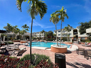 9887 Baywinds Blvd in West Palm Beach, FL - Building Photo - Building Photo