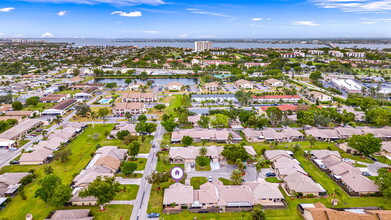 13149 Inglenook Ct in Ft. Myers, FL - Foto de edificio - Building Photo