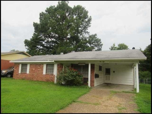 property at 5813 La Mirado Dr