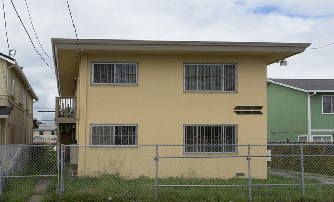 243 First in Richmond, CA - Foto de edificio - Building Photo