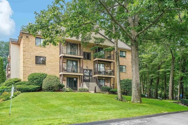 property at 19 Country Club Dr