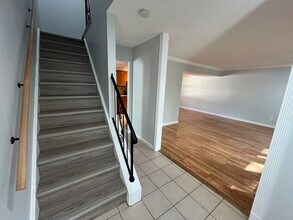 558 Leawood Ave in Toms River, NJ - Building Photo - Building Photo